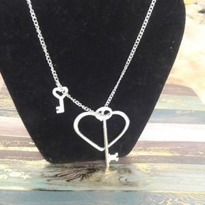 Accessories, neclace